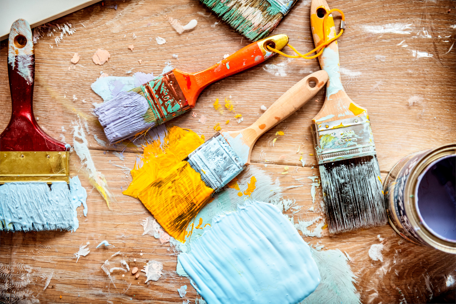 Painting desk